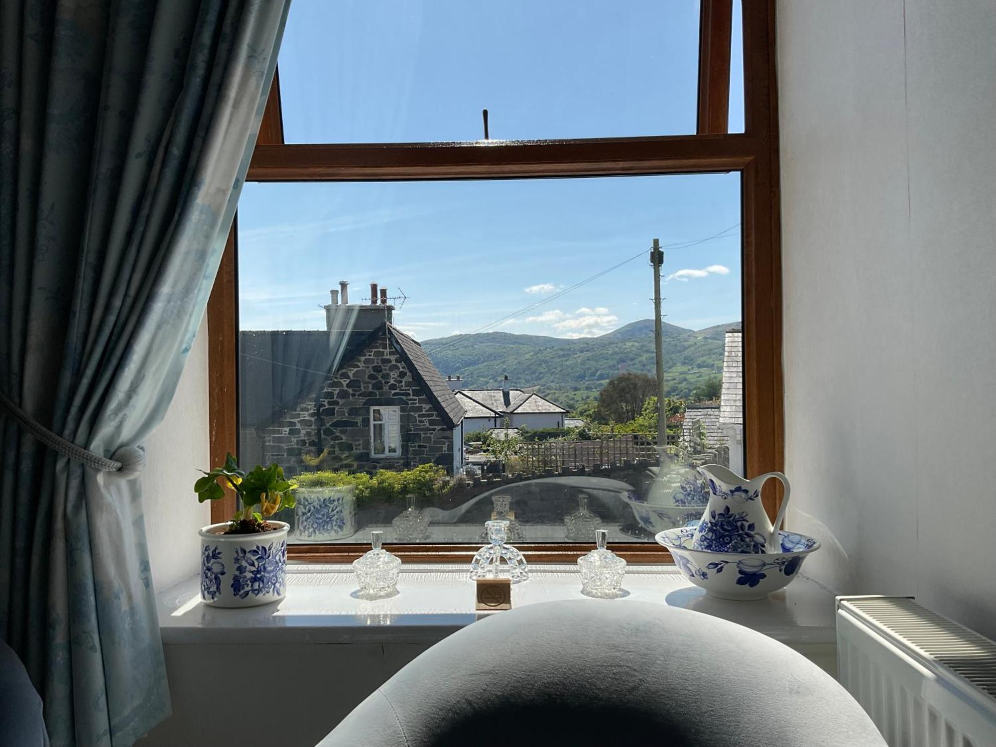 Bed and Breakfast Y Llew Coch Конви Экстерьер фото